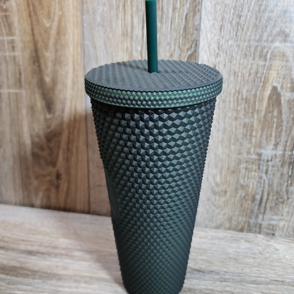 NEW LIMITED STARBUCKS 2022 DARK GREEN MATTE STUDDED 24oz SOFT TOUCH TUMBLER CUP - Picture 2 of 5
